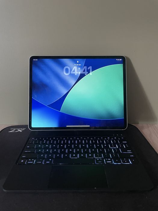 Продам ipad pro 4 поколение 12”9 с подержкой сим карты