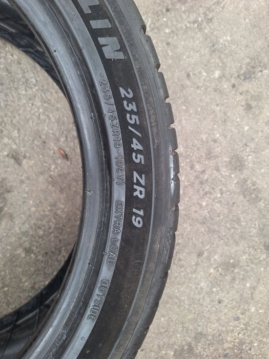 КАТО НОВИ! 2 бр 235 45 19 Michelin pilot sport 5