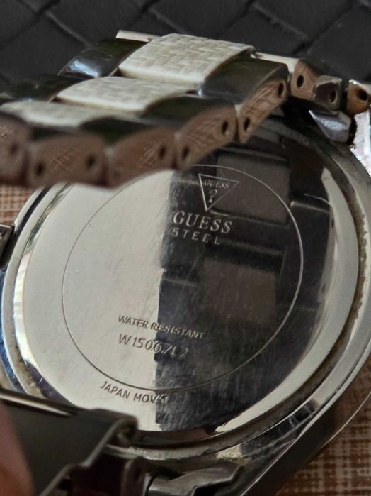 Дамски часовник GUESS