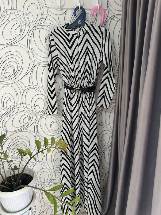 Продам вечернее платье длинное в пол