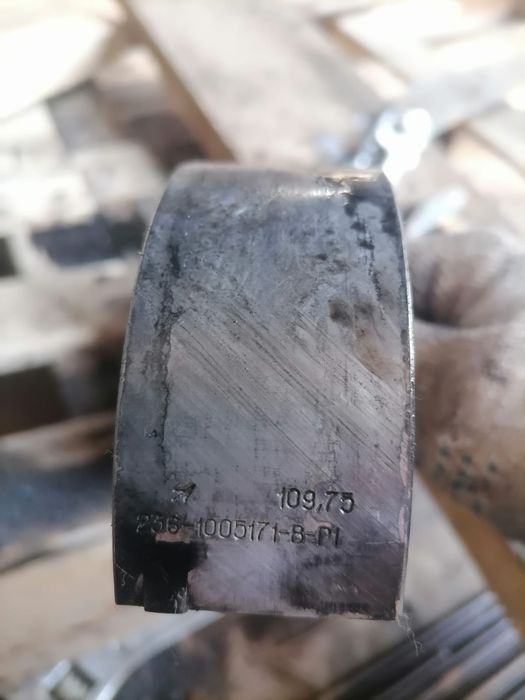 Продам двигатель с коробкой ЯМЗ 238