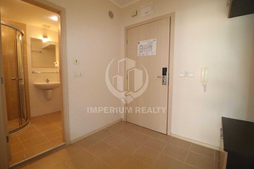 Продава се Двустаен апартамент в Обзор - 68 кв.м за 1088 €/кв.м - Снимка #12