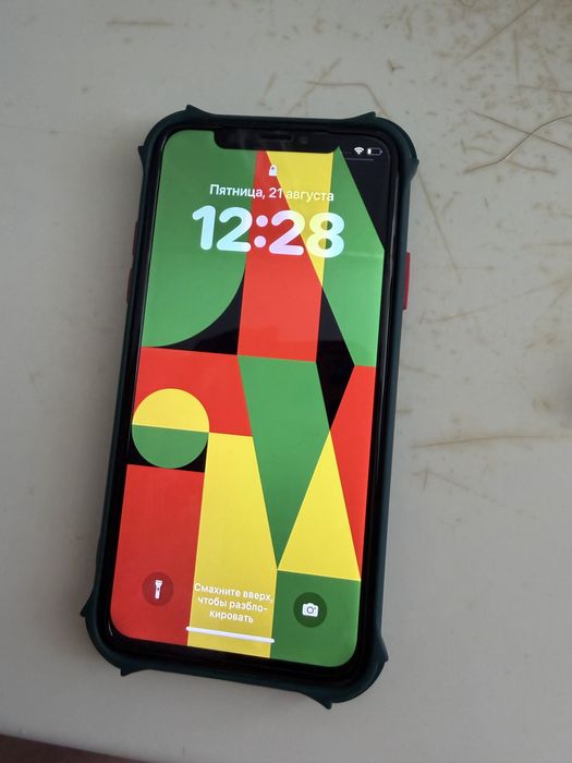 Продам iPhone 10