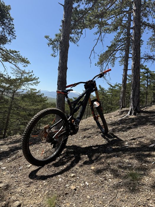 Продавам Pivot Phoenix