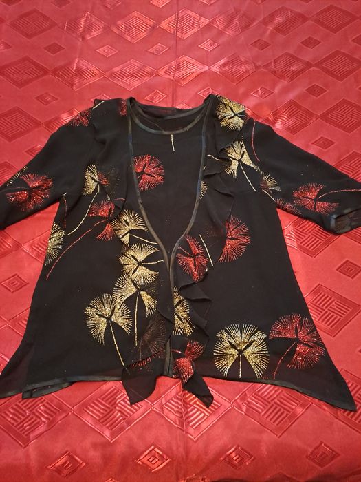 Продаются женские блузки на лето новые и б/у.размер 44-48