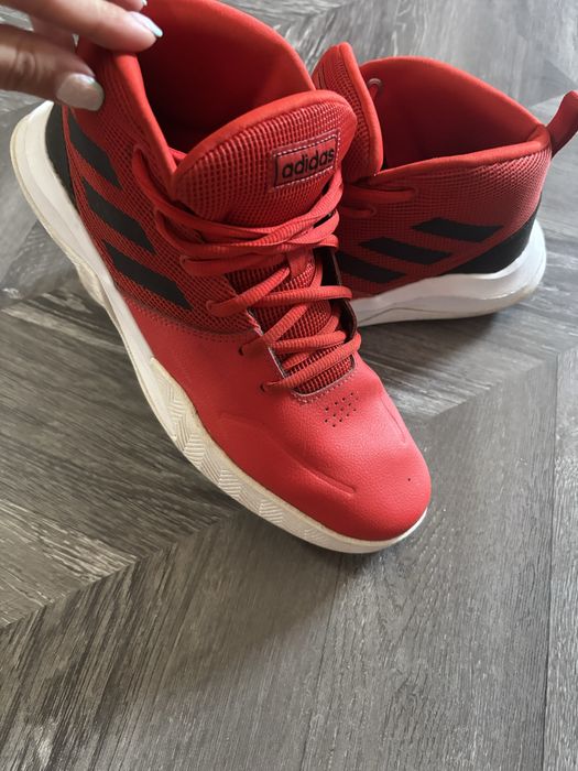 ПРОМО Мъжки оранжеви маратонки и червени кецове adidas 41