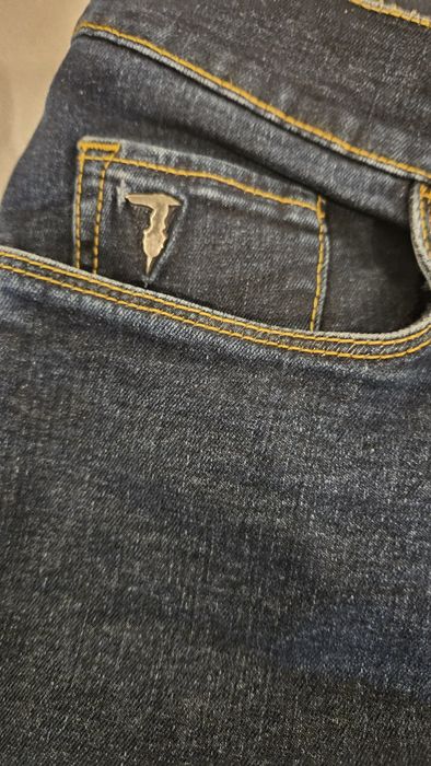 Оригинални дънки Trussardi