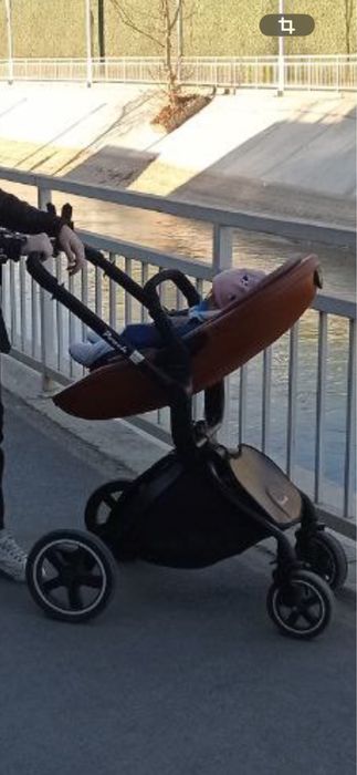 Коляска в хорошем состоянии