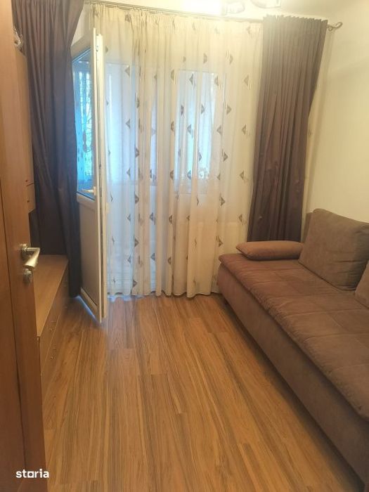Apartament4 camere, 87.02 mp, zona  1 Mai - Sara
