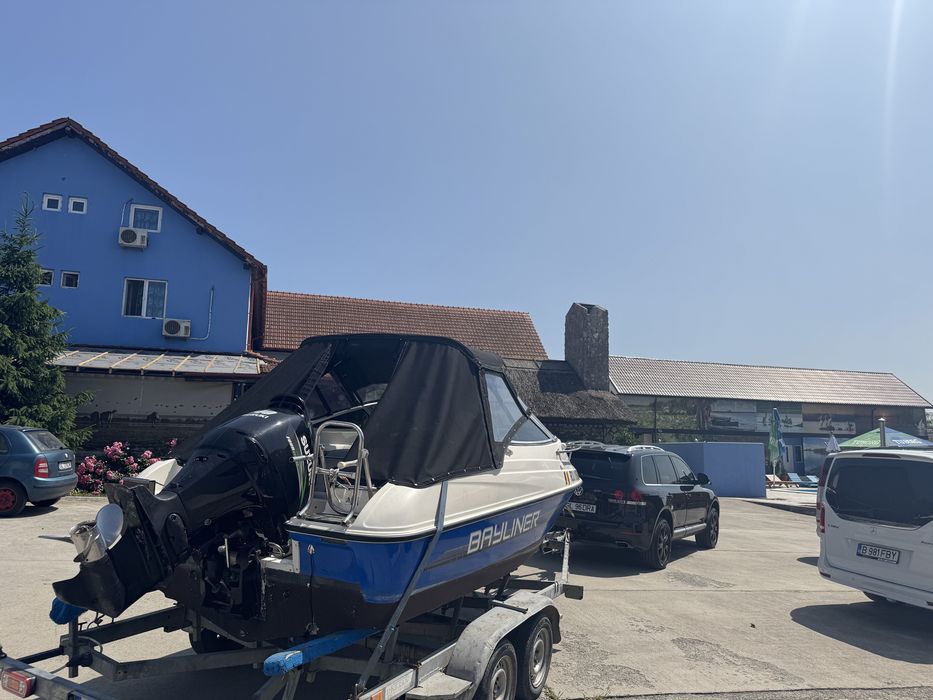 Vand/schimb Barca Cabinata Bayliner Capri 1702Ls, Suzuki 140cp 4T