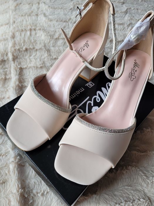 Sandale/Pantofi Noi cu Toc, Bej, Matimea 38.