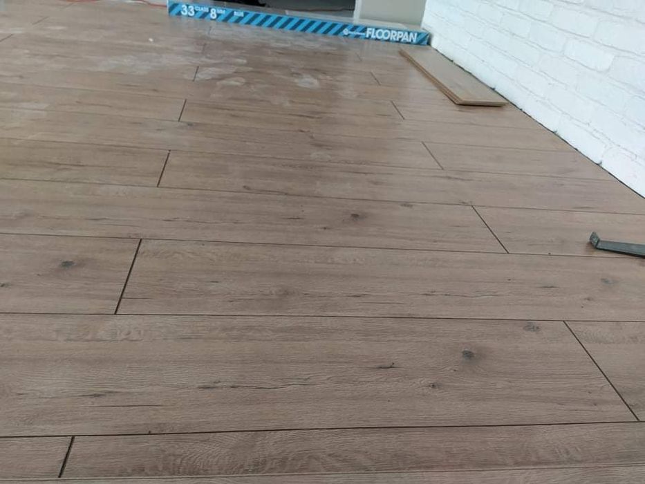 Монтаж на ламиниран паркет