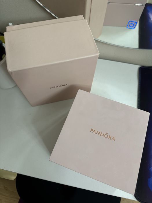 Продам шкатулку для украшений PANDORA оригинал!