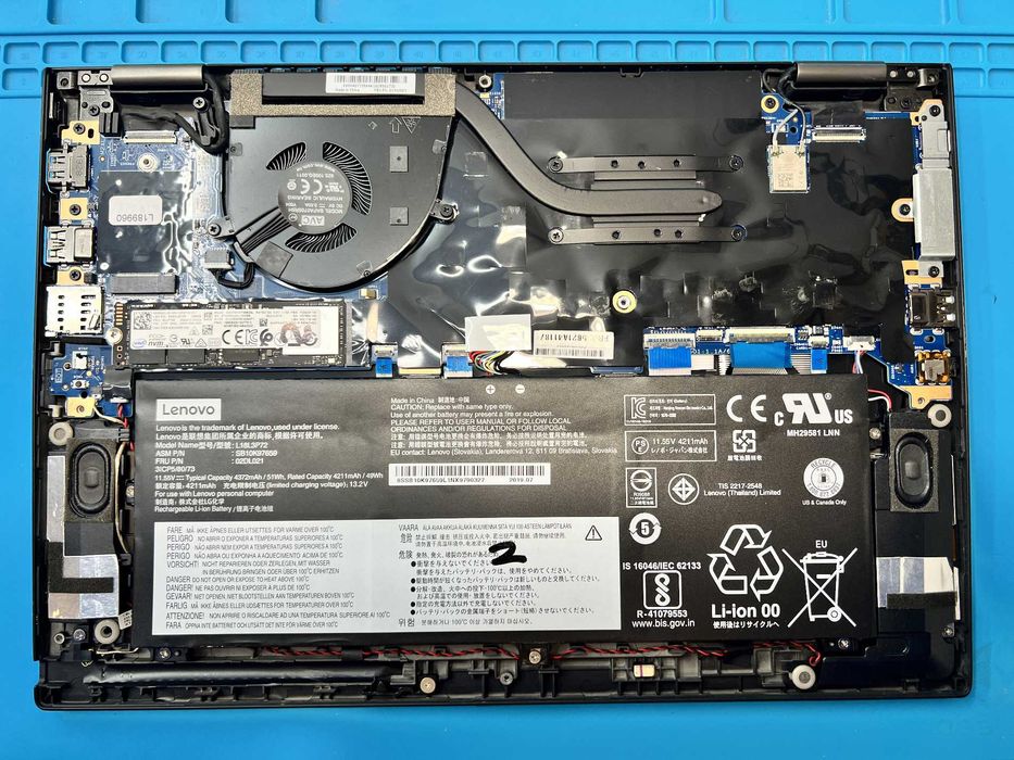 Lenovo ThinkPad X390 Yoga 13.3" touch i5-8265U 8GB 260GB клас А