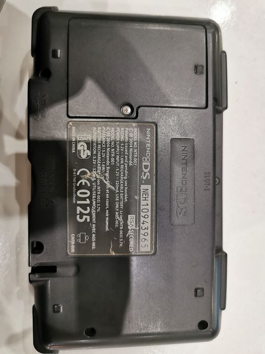 Продавам Nintendo DS