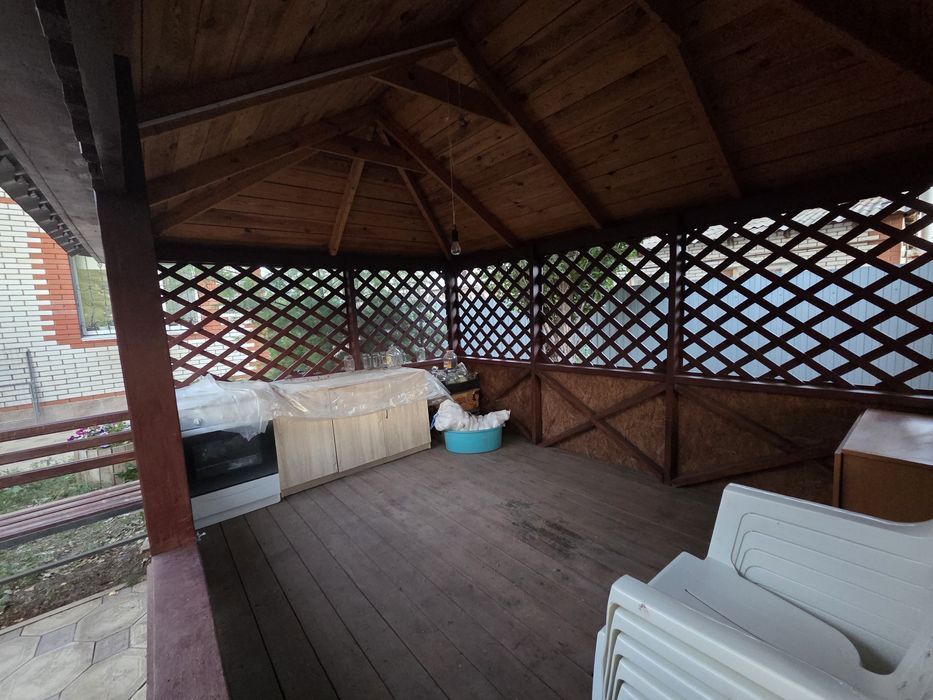 Деревянная беседка