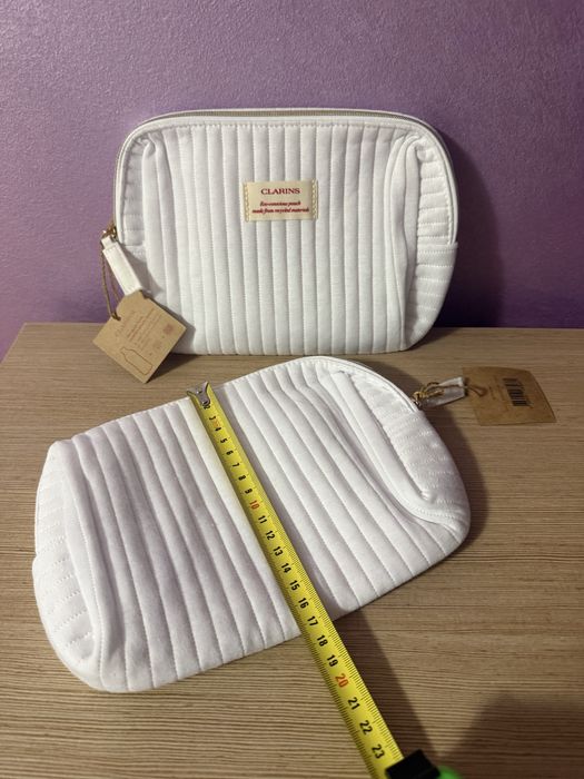 Estee Lauder -нов оригинален козметичен куфар/чанта