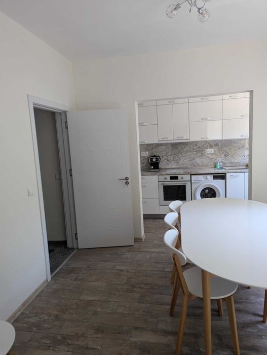 Под наем дългосрочно 4-стаен до пазар Чаталджа