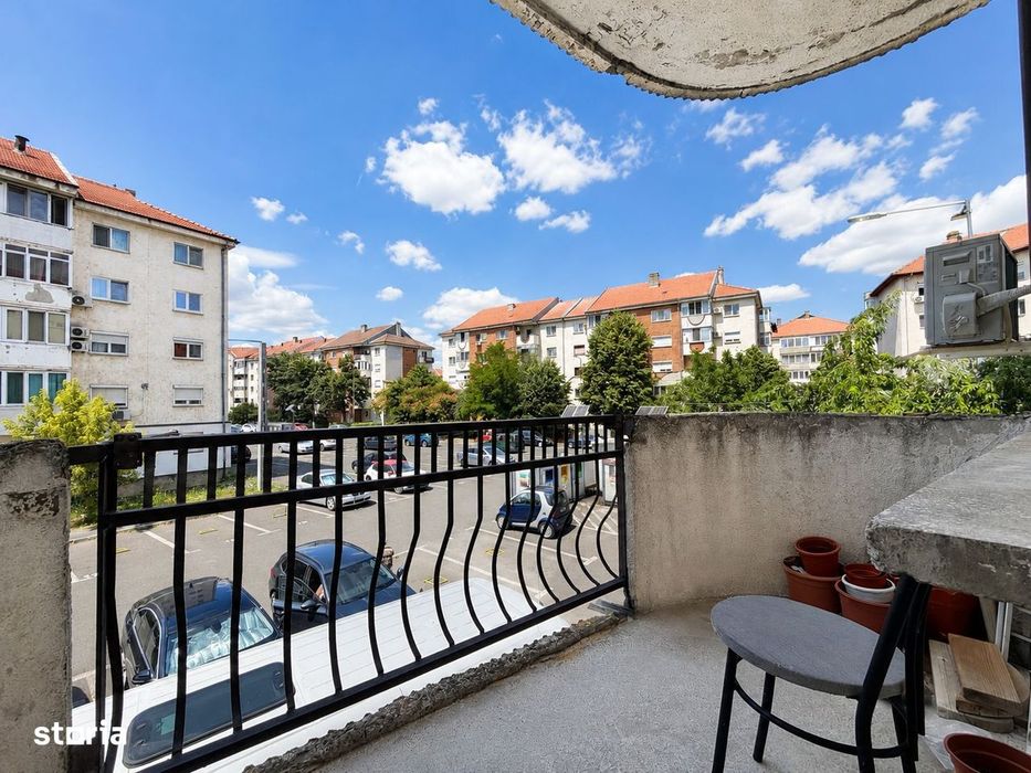 Apartament 3 camere decomandat, zona Alfa, etaj 1, două băi