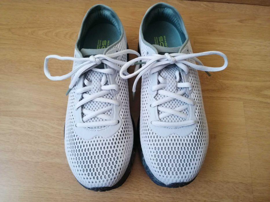 Under Armour HOVR Sonic 4  Маратонки Сиви, номер 40 умалени