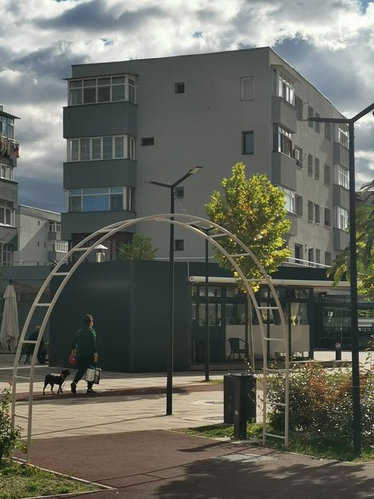 Ofer spre inchiriere apartament 4 cam centru Targu Jiu si Rovinari