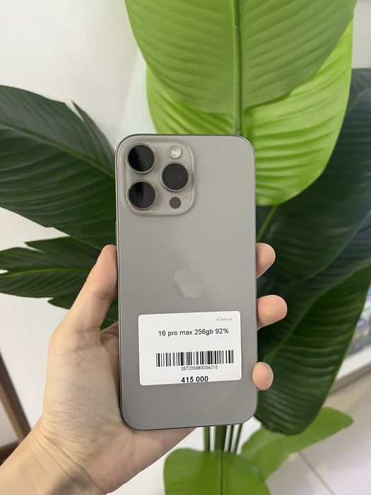 iPhone 16 pro max в идеaльном состоянии