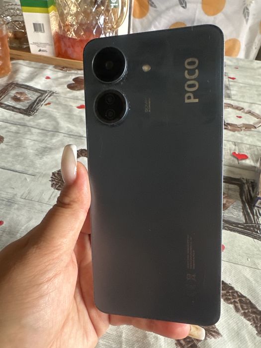 POCO C65 смартфон