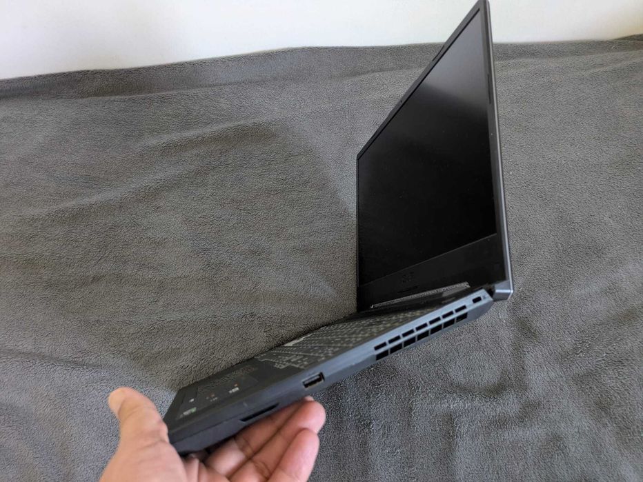Laptop Asus TUF A15 FA506ICB