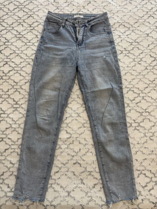 Продам джинсы женские