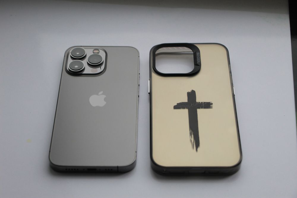 Iphone 13 pro срочно, состояние близкое к идеалу