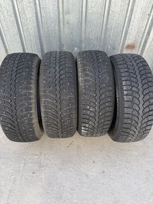 275/65 R17 119T. Bridgestone Blizzak