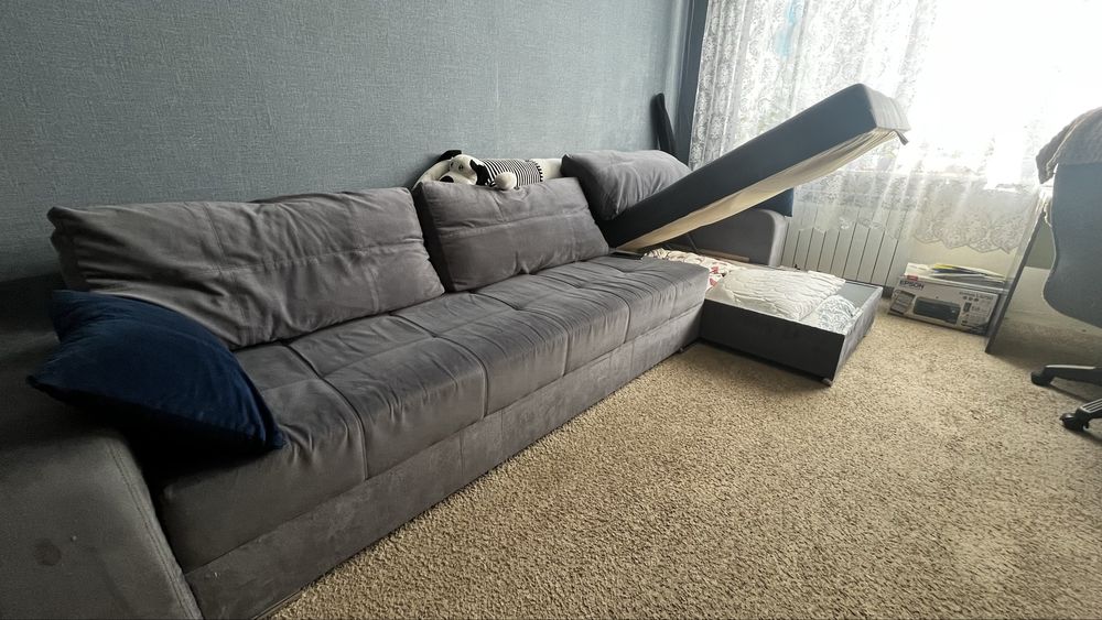 Продам диван угловой