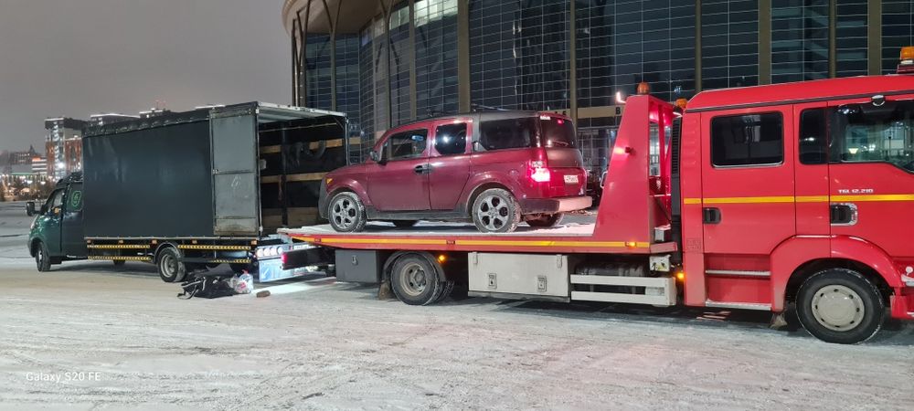 Эвакуатор со сдвижной платформой.