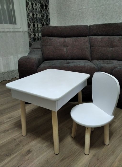 Комплект детский стол-пенал и стул. Bolalar stuli va stoli,