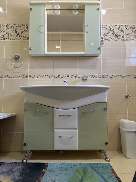 Мебель для ванной шкаф раковина