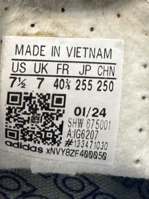 Маратонките ADIDAS ORIGINALS LONDON .Номер 40.5