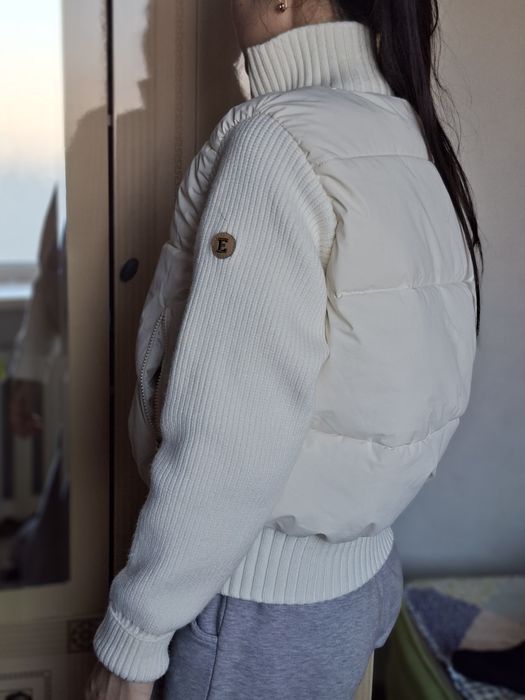 Продам женскую куртку