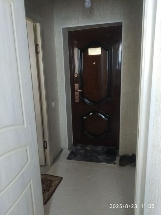 Срочно продается 1/3/3 этаж Яшнобод  район