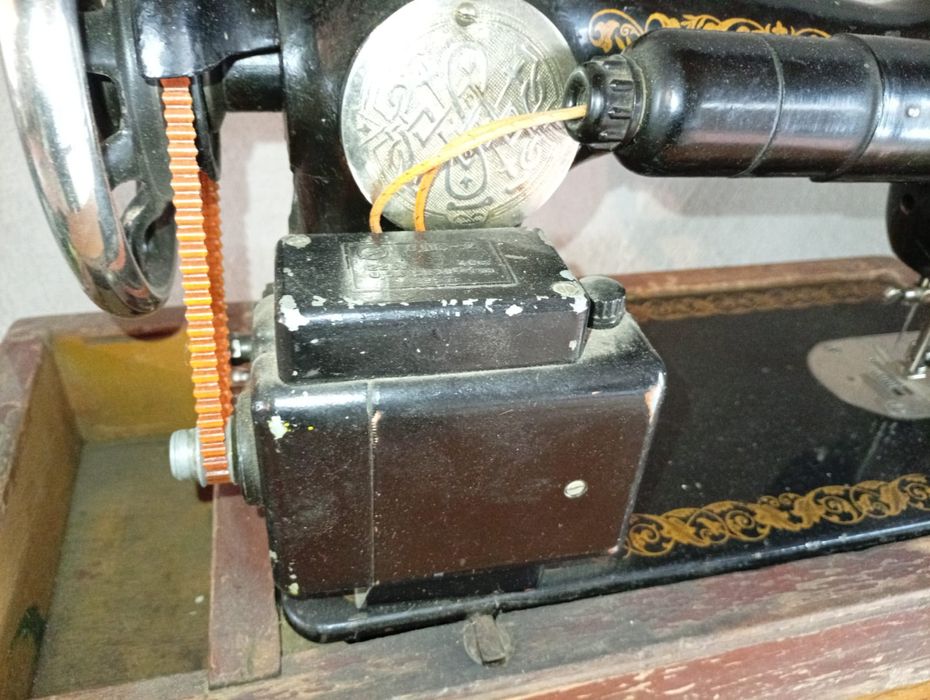 Швейная машинка и Оверлок