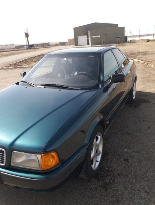Продам Ауди 80 б 4  2л