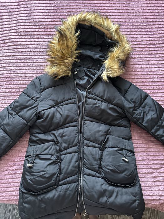 Продам женские куртки