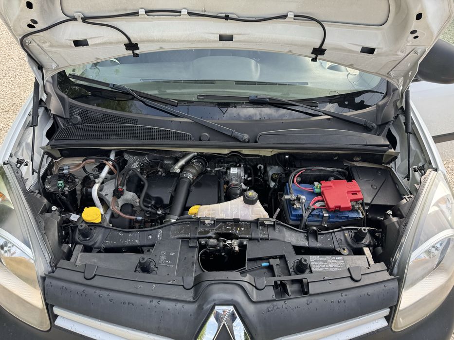 Renault Kangoo MAXI 1,5 DCI 110CP an 2014 decembrie 5 locuri