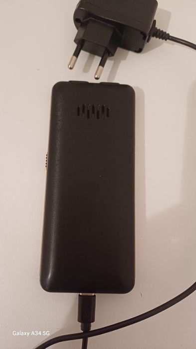 Новый простой телефон