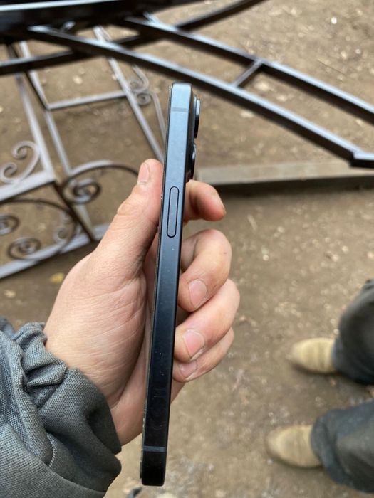 Продается айфон 15