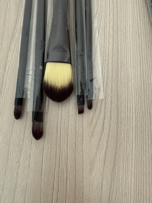 Кисти для макиежа Mac