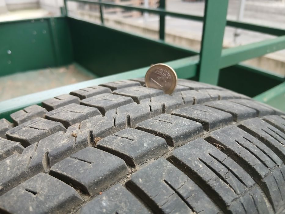 Ремарке с документи