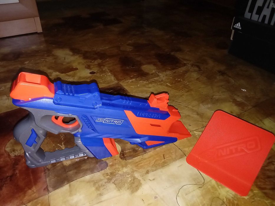 Продавам детска играчка Nerf Nitro Промо цена 15 лв.!