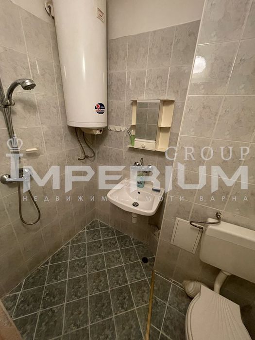 Продава се Тристаен апартамент в Варна, Цветен квартал - 61 кв.м за 1722 €/кв.м - Снимка #2