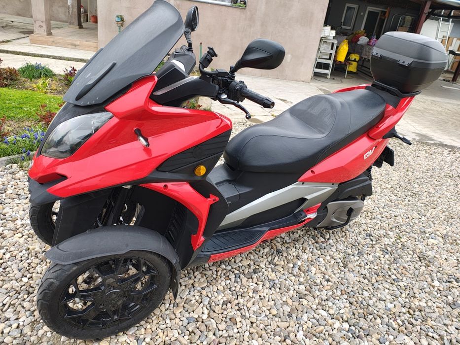 scuter  QUADRO. QV3