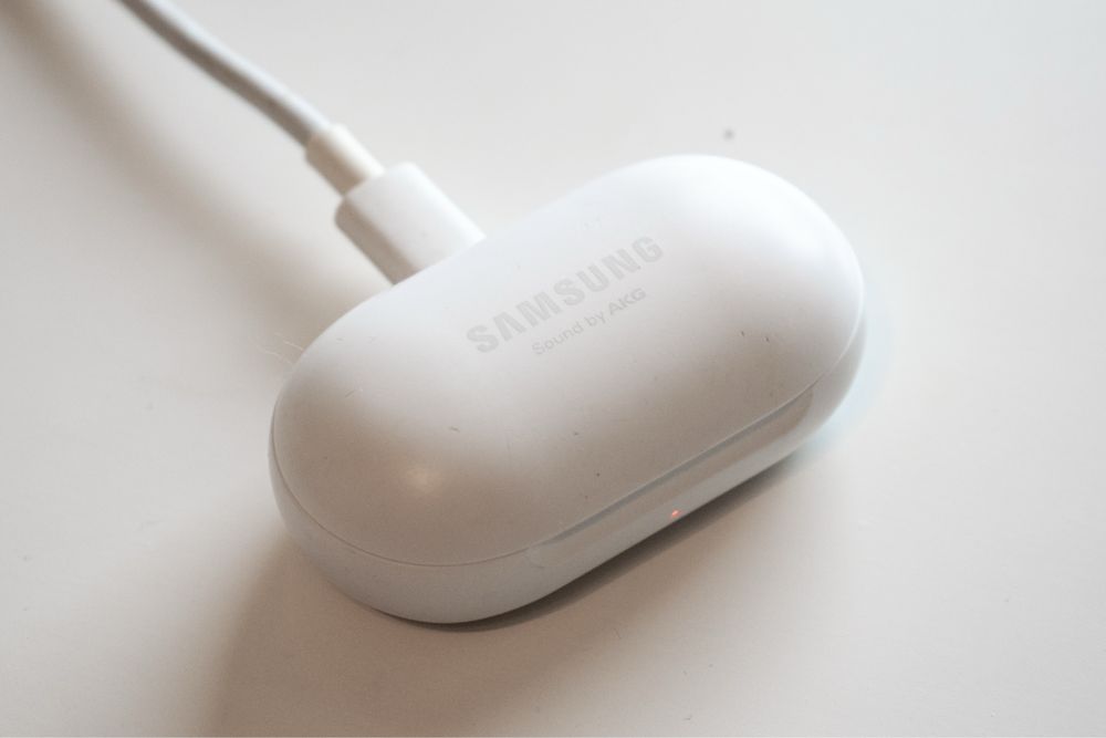 Служалки Samsung Galaxy Buds 1